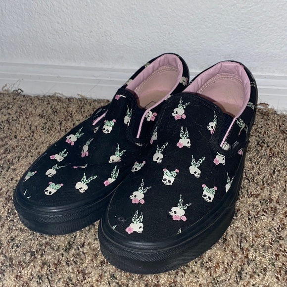 Vans Shoes - Skull Vans